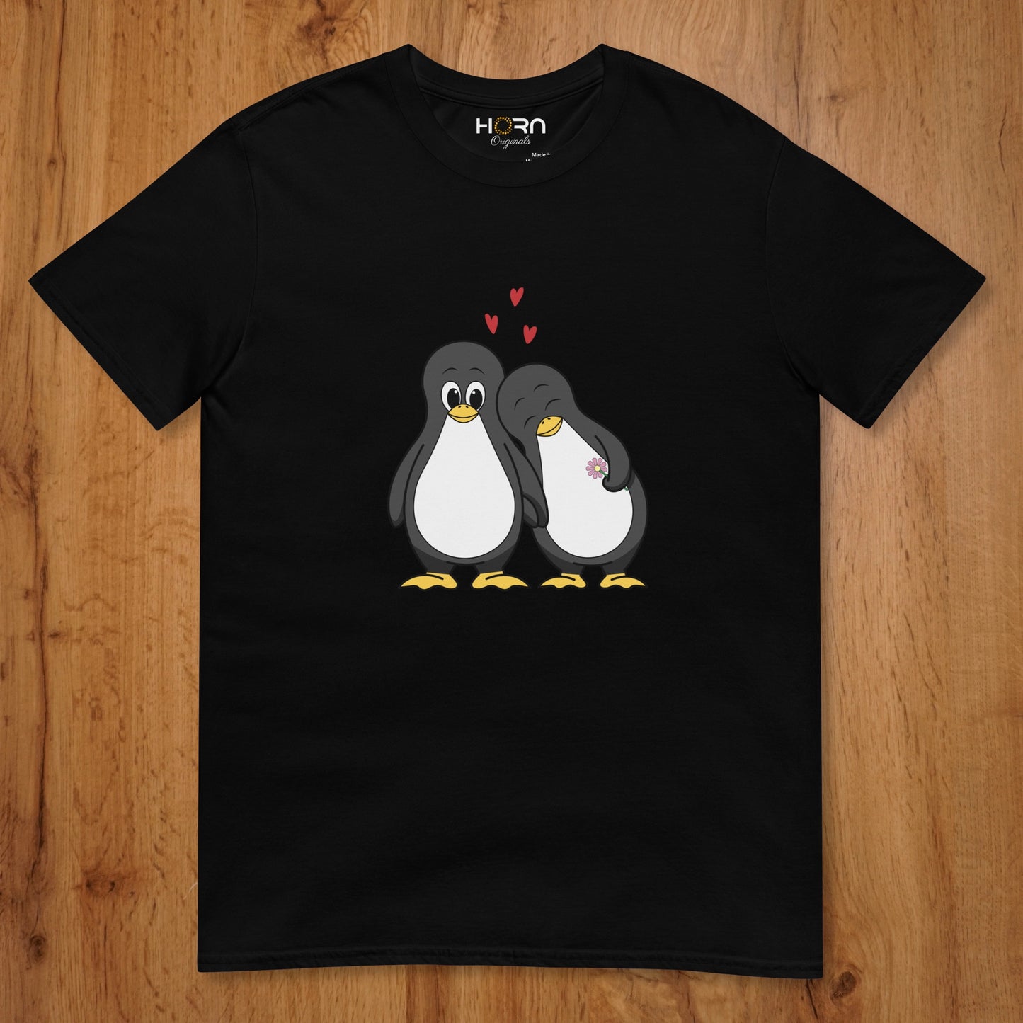 T-Shirt • Penguin Love