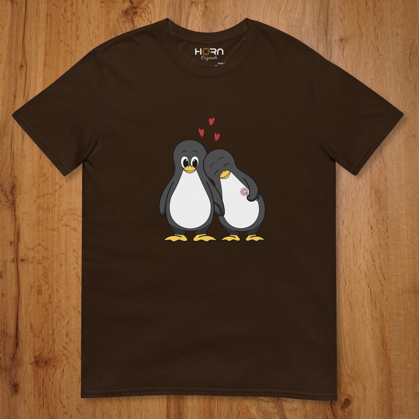 T-Shirt • Penguin Love