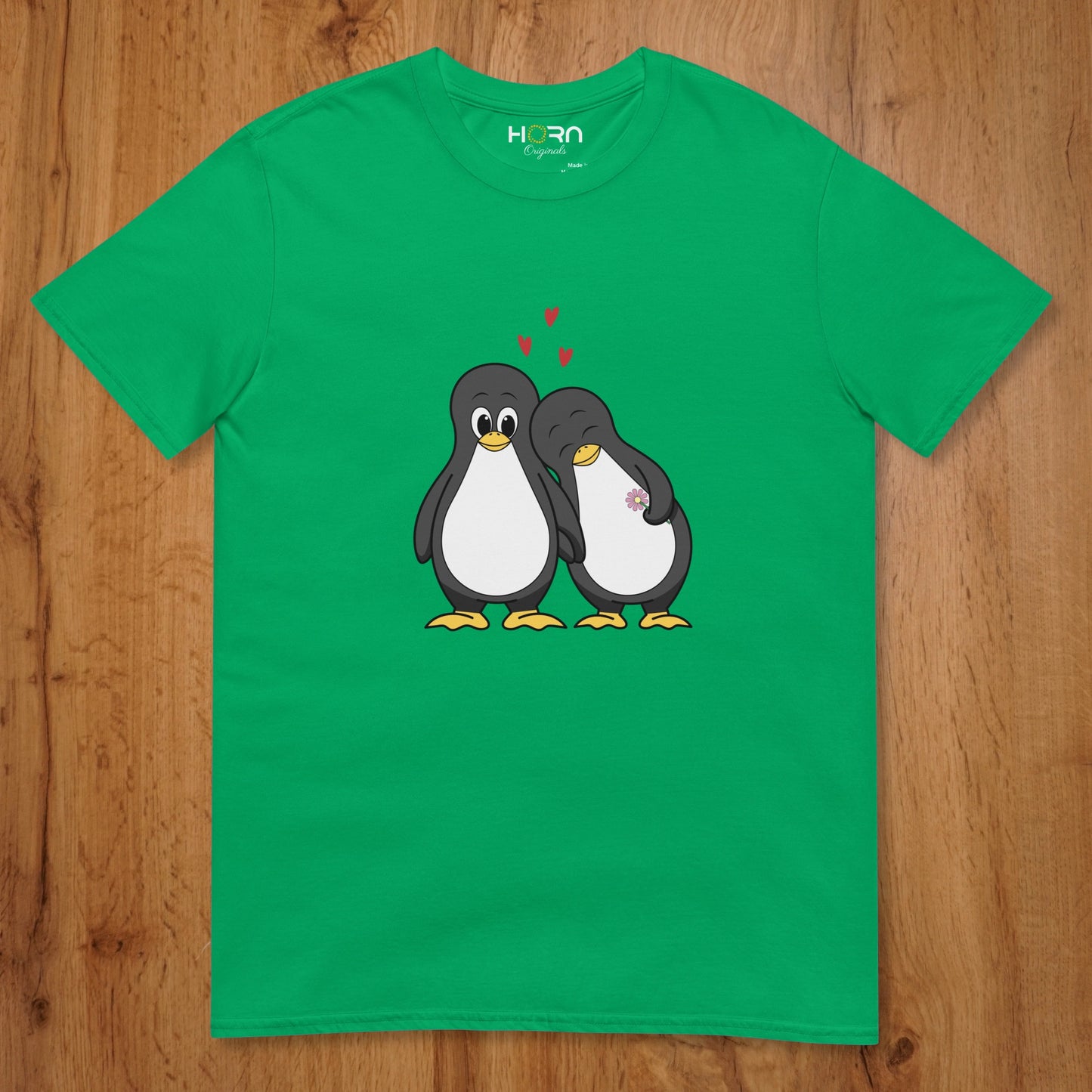 T-Shirt • Penguin Love