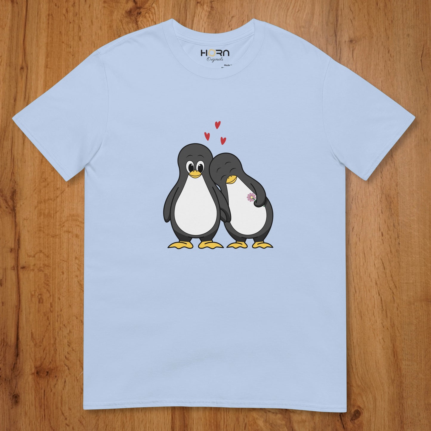 T-Shirt • Penguin Love