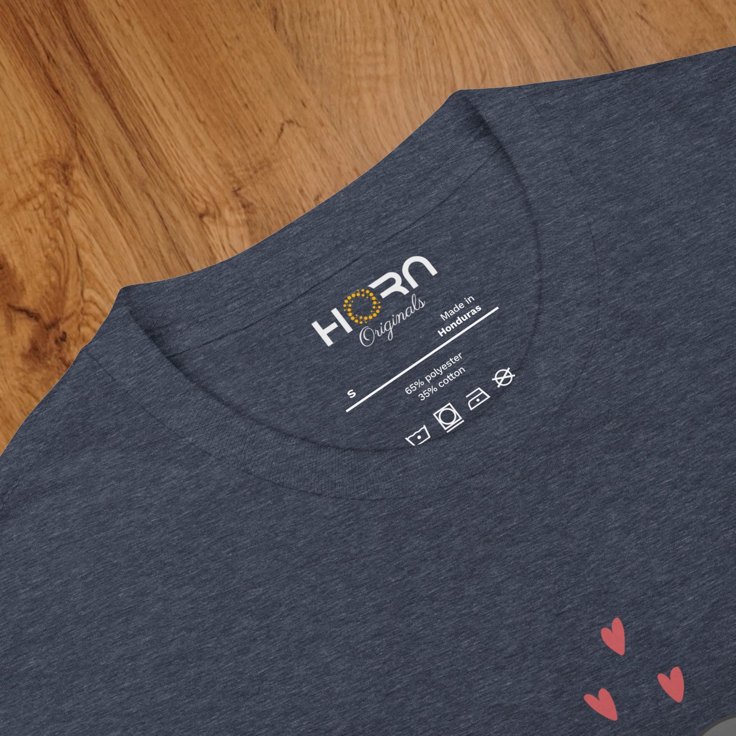 T-Shirt • Penguin Love