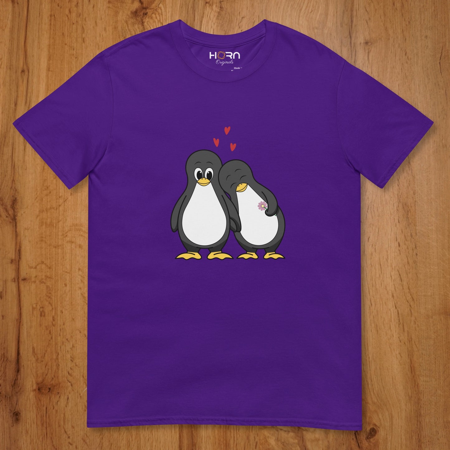 T-Shirt • Penguin Love