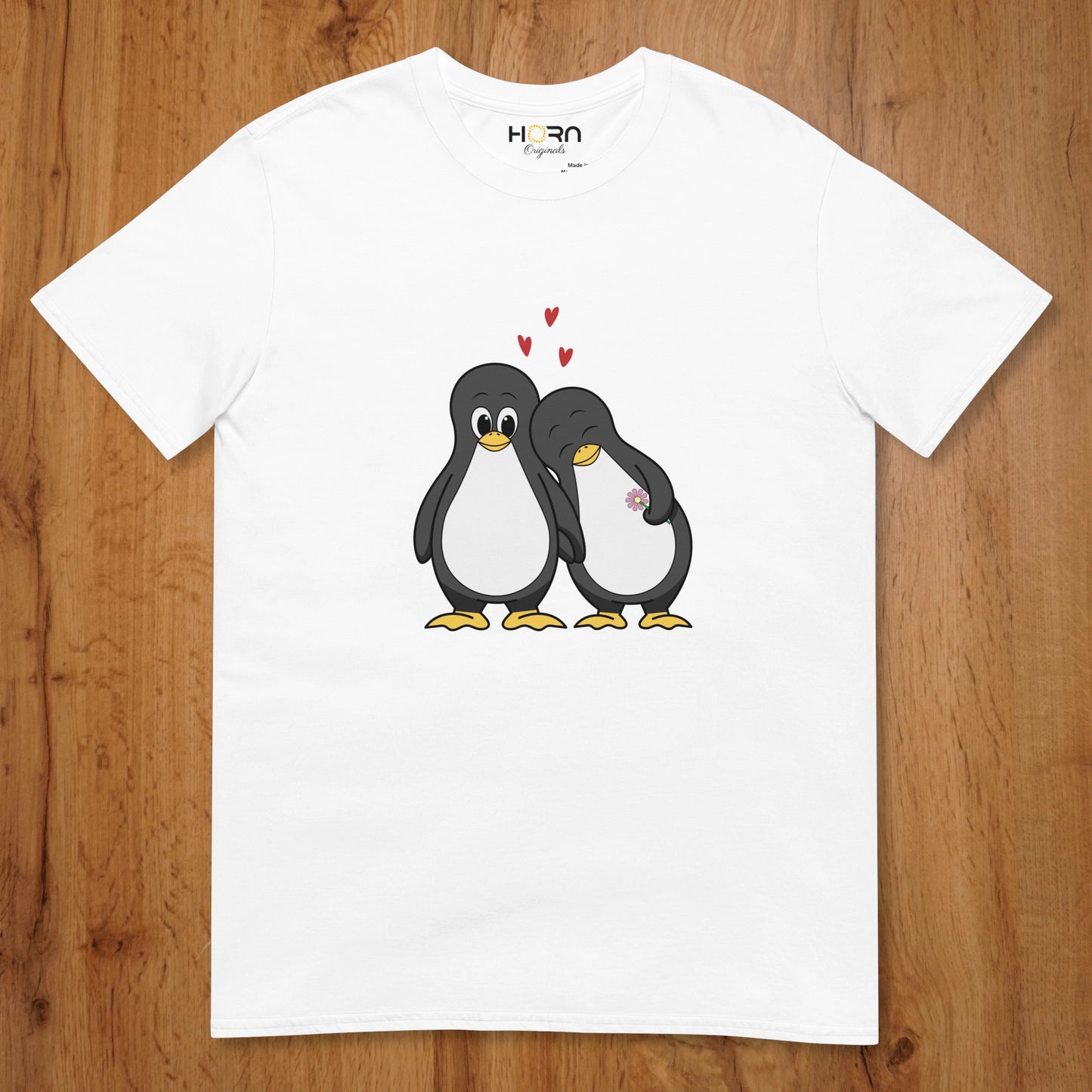 T-Shirt • Penguin Love