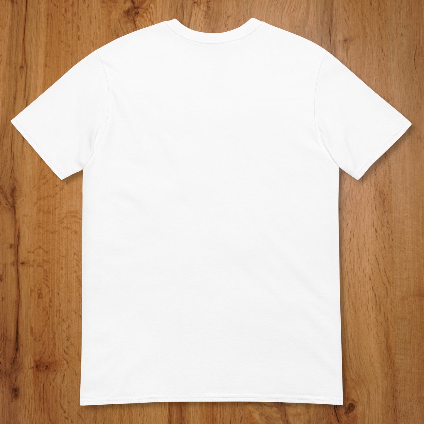 Tux' World • T-Shirt